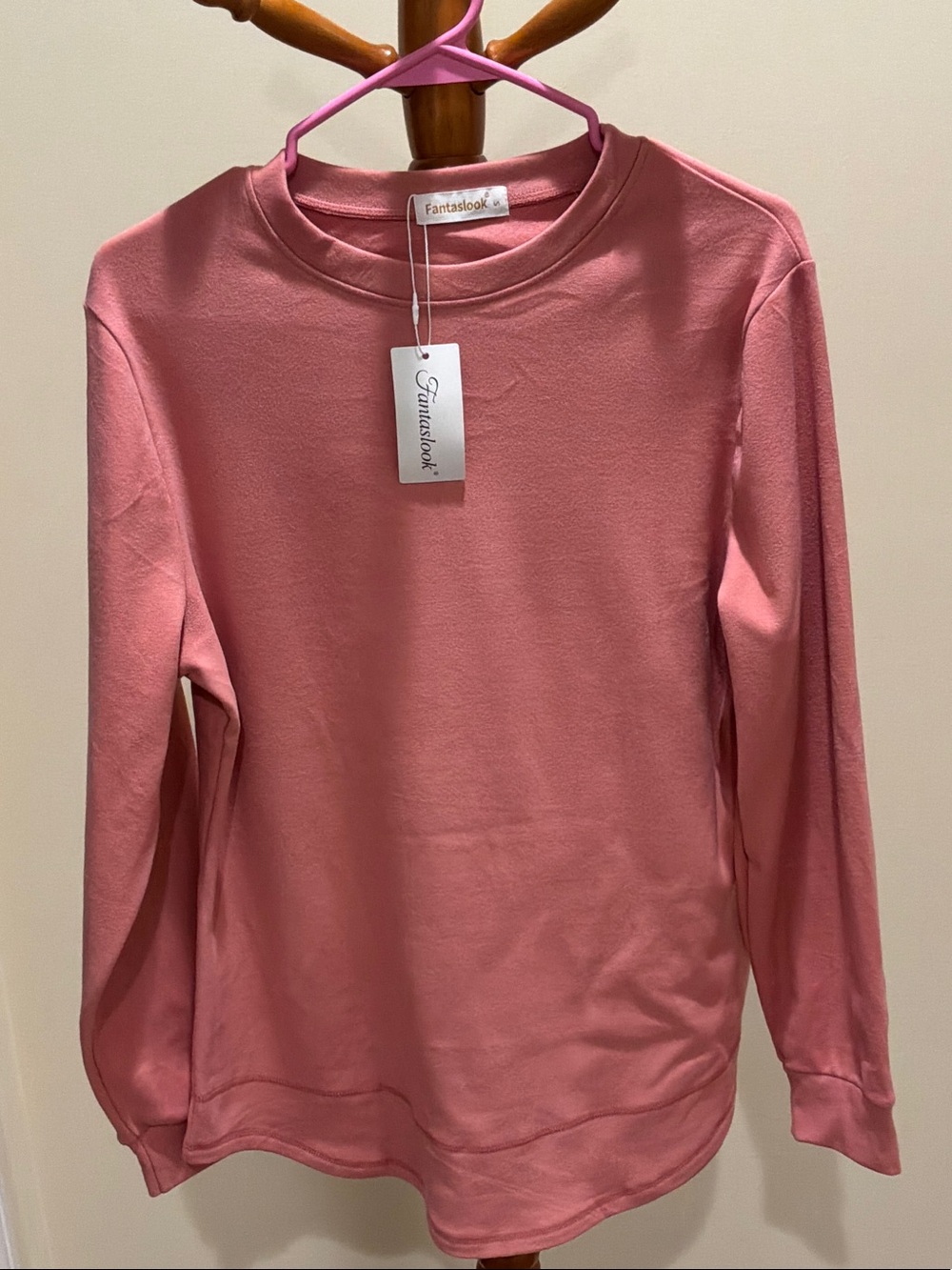 Fantaslook Women’s Pink Crewneck Sweater/sweat shirt size small